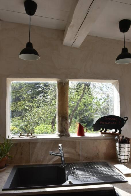 La Petite Maison Des Artistes Seguret Exterior photo